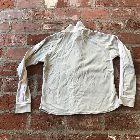 Lucy Gray and white top - Picture 5 of 11